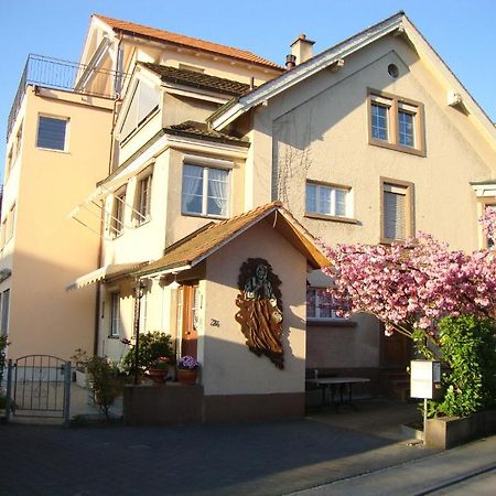 Birsfelden Niros Bed & Breakfast المظهر الخارجي الصورة